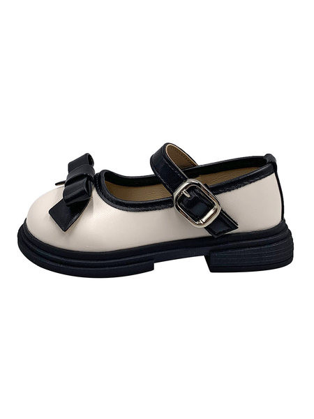 Детски обувки от еко кожа -с панделка