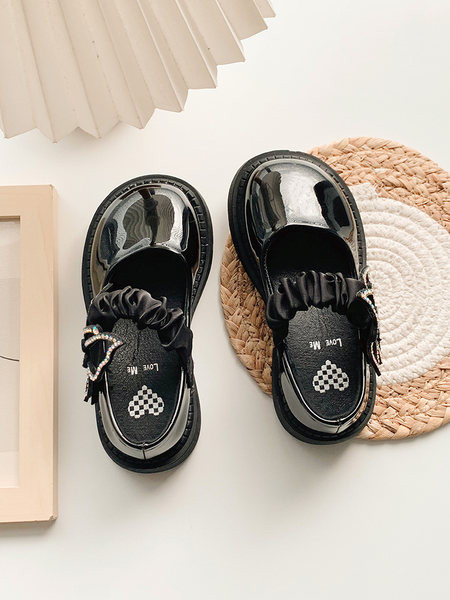 Елегантни детски обувки за момичета с велкро закопчаване