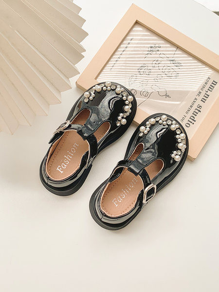 Детски кожени обувки с перли за момичета