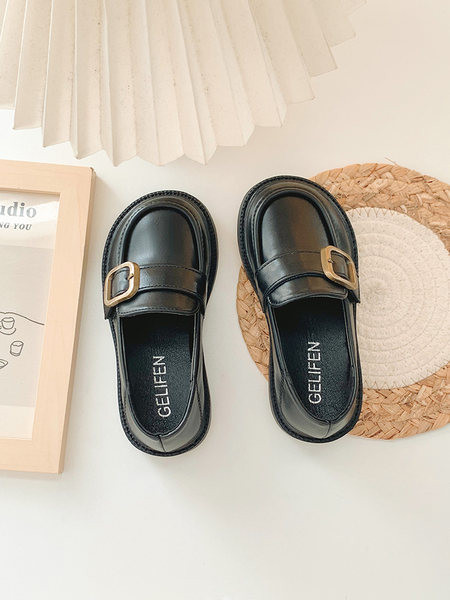 Детски есенни обувки за момичета с катарама