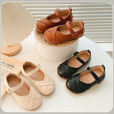 Детски кожени обувки в три цвята 