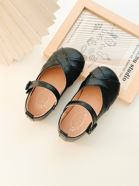 Детски кожени обувки в три цвята 