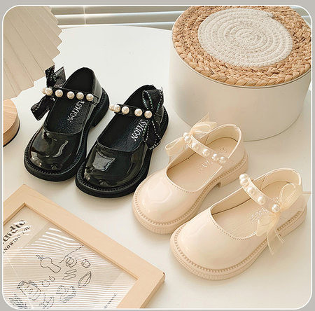 Ежедневно обувки за момичета с перли
