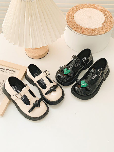 Детски ежедневни обувки с велкро закопчаване и сърца