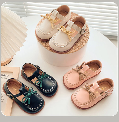 Pantofi copii din piele cu panglica