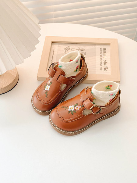 Pantofi pentru fete din piele ecologica cu motiv floral