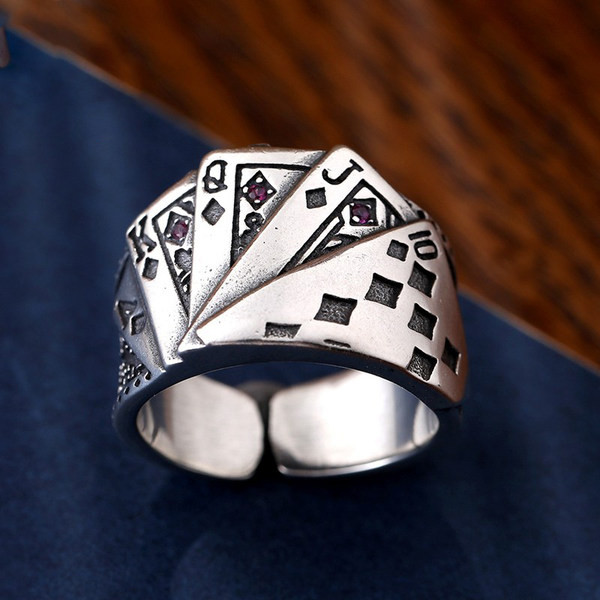 Inel de dama gravat - de culoare argintie