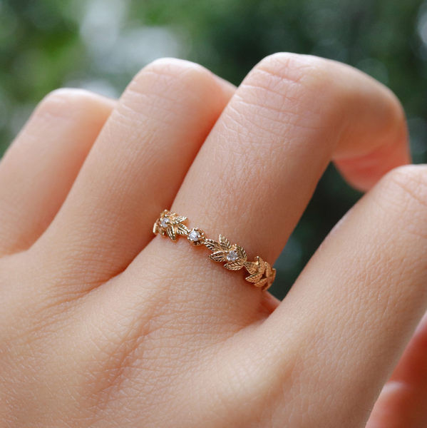 Inel de dama - cu pietre decorative