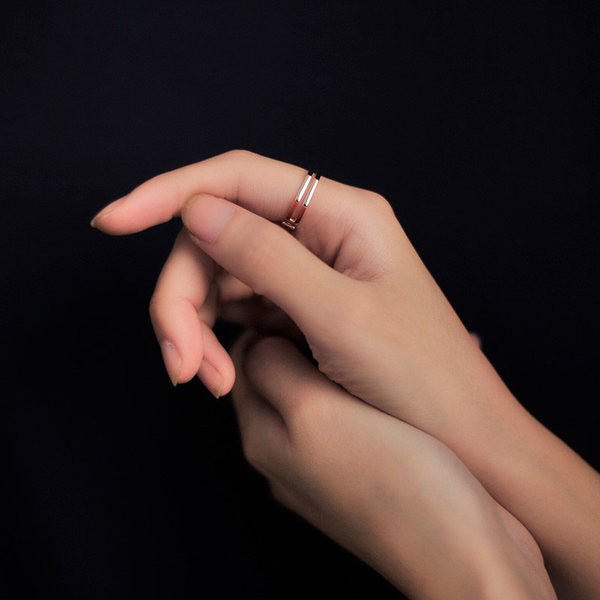 Inel reglabil model curat in doua culori