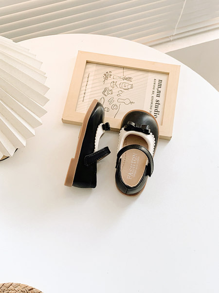 Pantofi casual pentru copii cu inchidere cu velcro