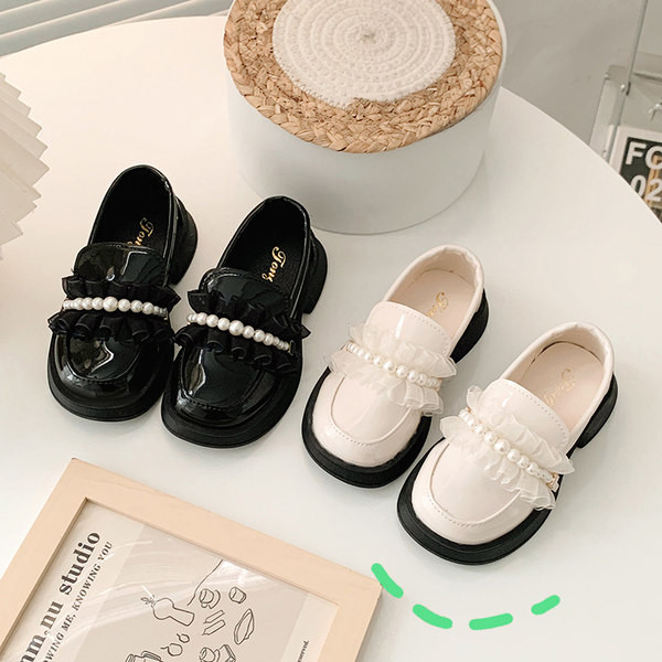 Ежедневни обувки за момичета с перли