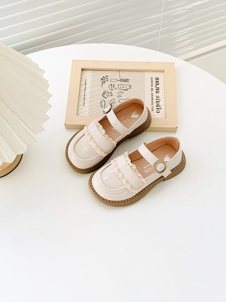 Pantofi copii cu catarama si dantela