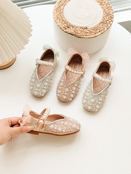 Pantofi formali pentru copii cu perle, pietre si panglica