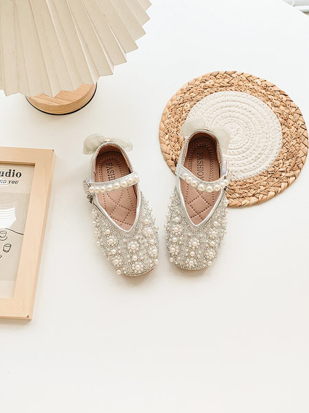 Pantofi formali pentru copii cu perle, pietre si panglica