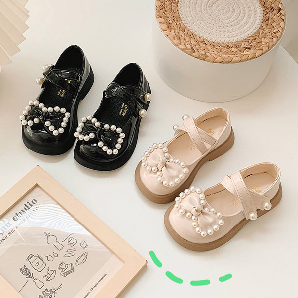 Pantofi pentru fete din piele ecologica cu panglica si perle