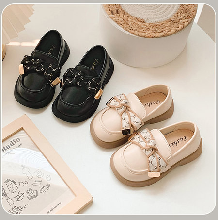 Pantofi de dama din piele in doua culori