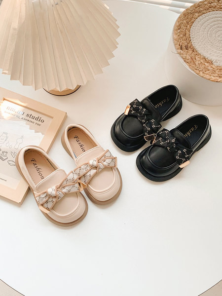 Pantofi de dama din piele in doua culori