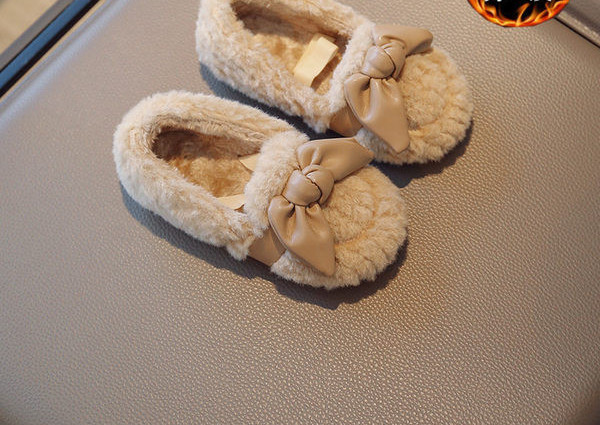 Lány polár cipő szalaggal