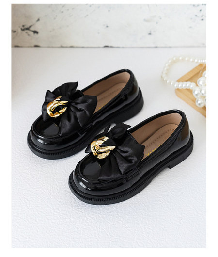 Pantofi copii model nou din piele cu panglica