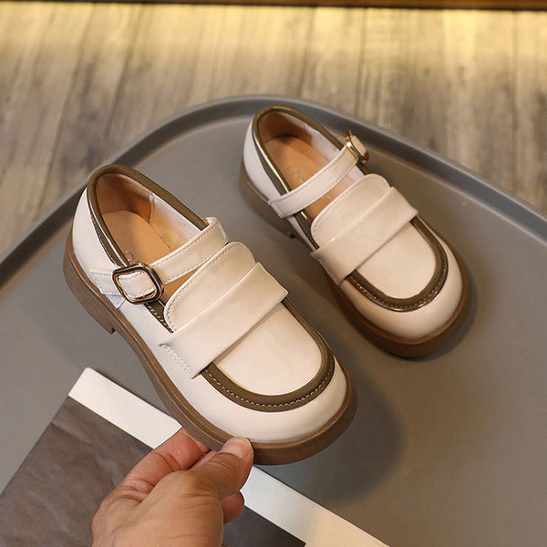 Pantofi pentru fete din piele ecologica model casual