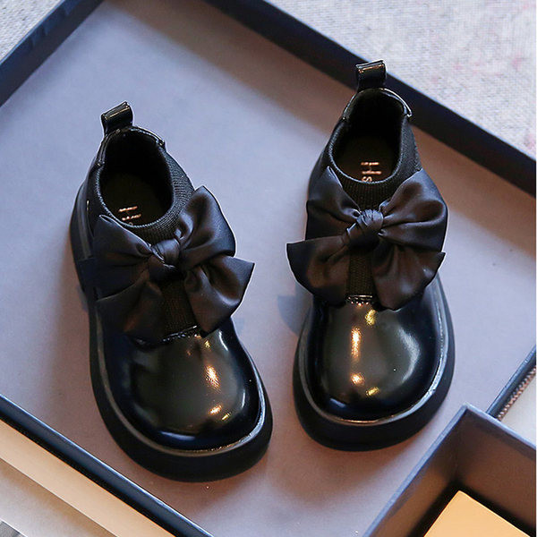 Pantofi pentru copii - cu panglica 3D