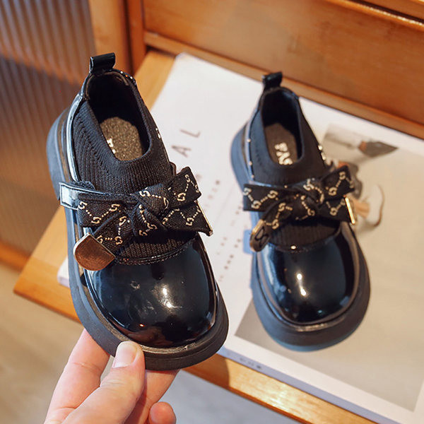 Pantofi moderni pentru copii cu o panglică - culoare neagră și bej