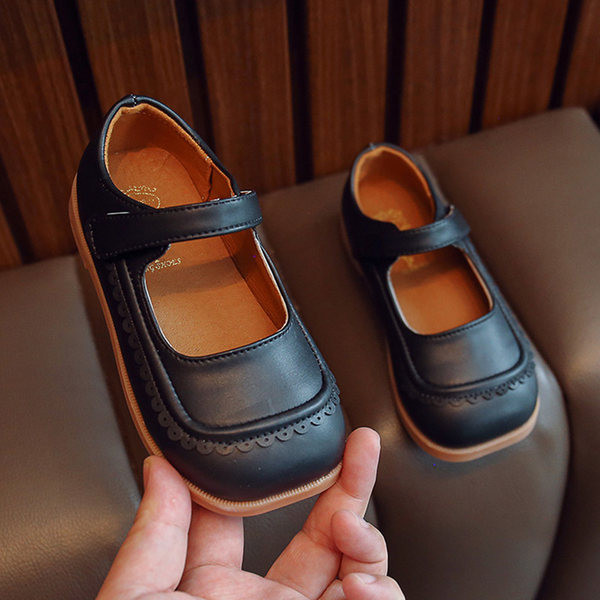 Pantofi casual din piele ecologica - cu inchidere cu velcro