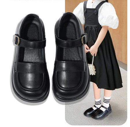 Pantofi pentru fete din piele ecologica cu inchidere velcro