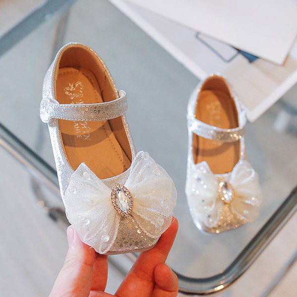 Pantofi la modă pentru fete cu panglică și pietre