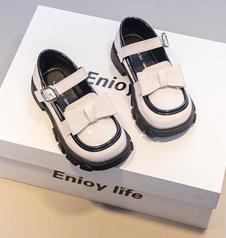 Pantofi la modă pentru fete cu talpă aspră și panglică