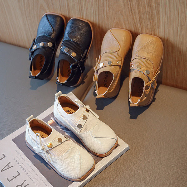 Pantofi antiderapanti pentru copii pentru fete