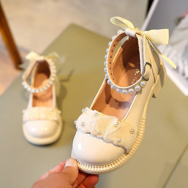 Pantofi pentru copii - cu perle decorative