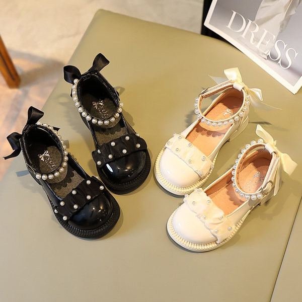 Pantofi pentru copii - cu perle decorative