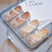 Pantofi la modă pentru fete cu pietre decorative și perle