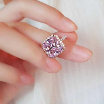 Дамски елегантен пръстен с голям камък
