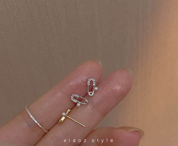 Cercei de dama mici cu pietre si perle