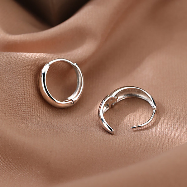 Cercei de dama de culoare argintie - tip inel