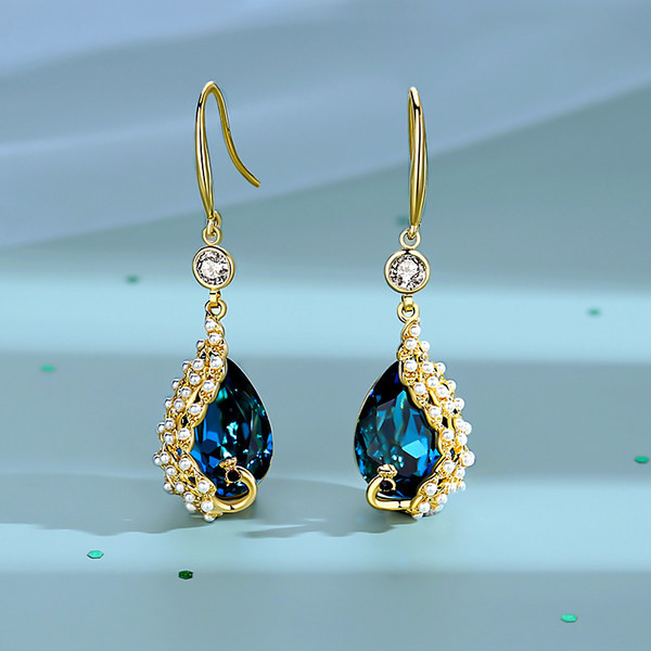 Cercei de dama cu pietre colorate