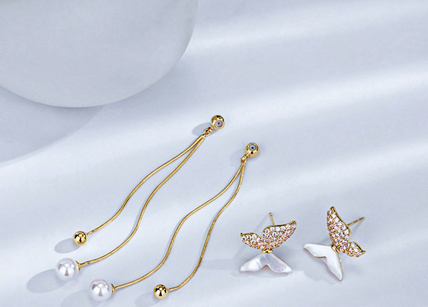 Cercei cu fluture și perle pentru femei