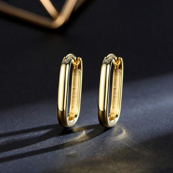 Cercei de dama de culoare aurie