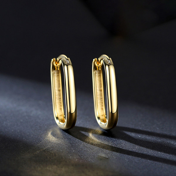 Cercei de dama de culoare aurie