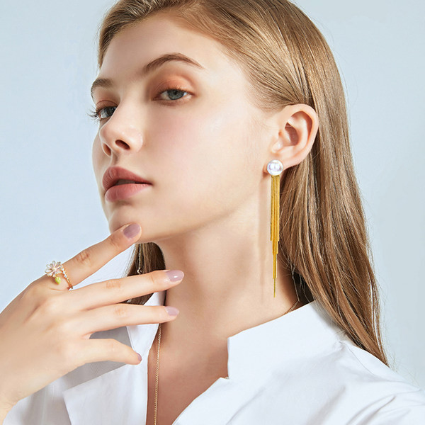 Cercei cu perle de damă