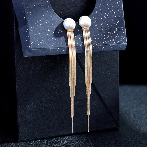 Cercei cu perle de damă