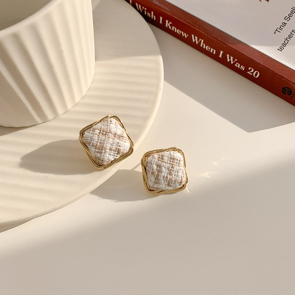 Cercei dama patrati model in carouri