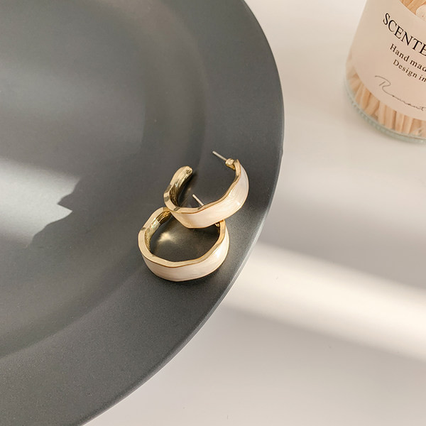 Cercei cerc de dama de culoare aurie