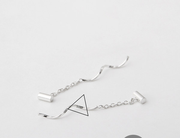 Cercei ondulați de damă