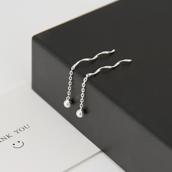 Cercei ondulați de damă