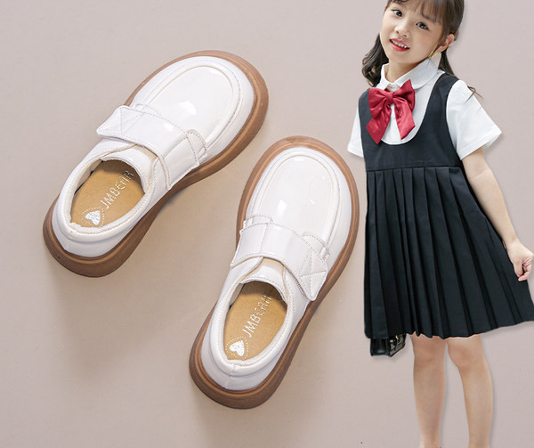 Pantofi copii cu inchidere velcro, model curat