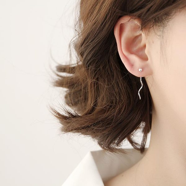 Noul model de cercei atârnați de damă