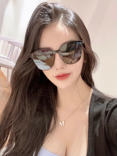 Ochelari de soare pentru femei